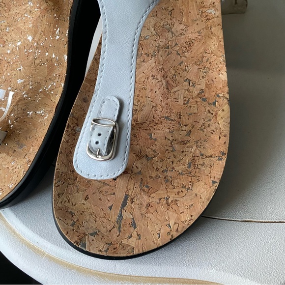 NEW SAS Marina T-Strap Sandals Shoes Womens 10.5 M Pearl White - Picture 5 of 11